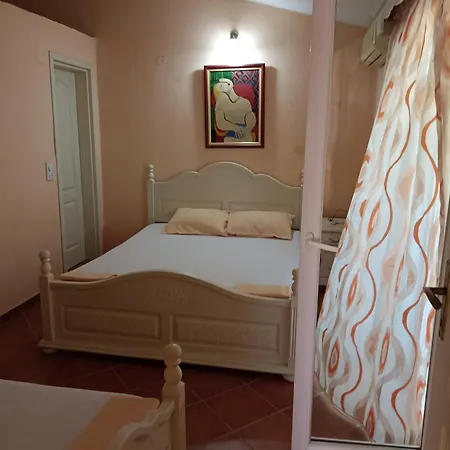 Apartments Villa Mond Sutomore Room photo