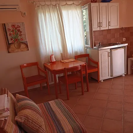 Apartments Villa Mond Sutomore Room photo
